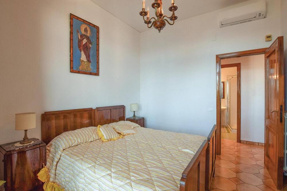 Photo of Bedroom in Lacco Ameno