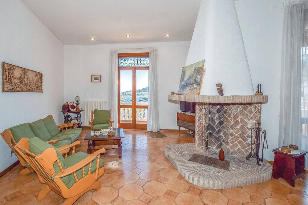 Photo of Livingroom in Lacco Ameno