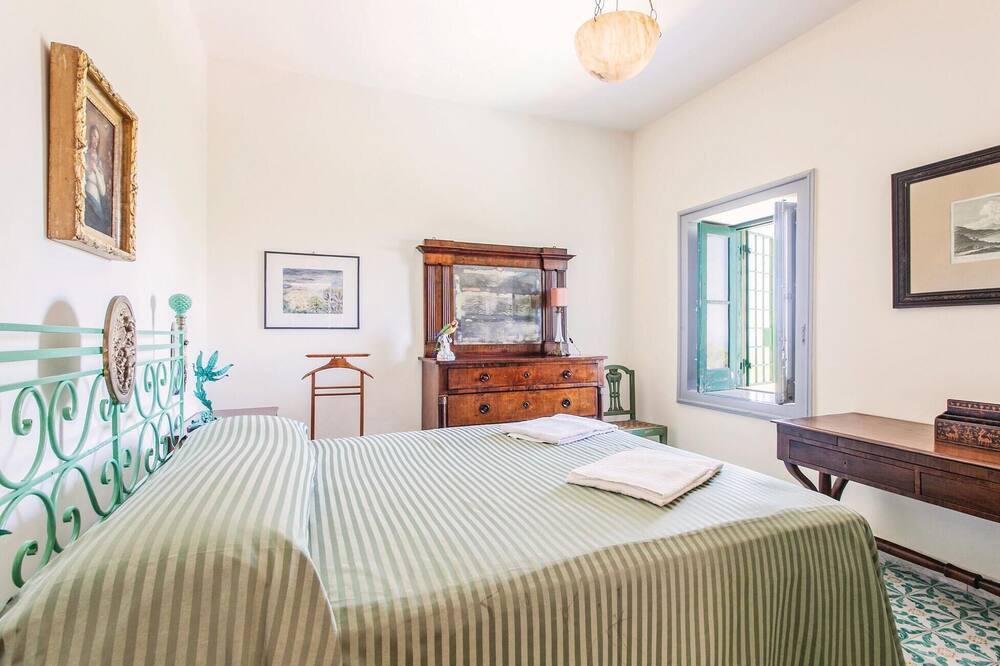 Photo of Bedroom in Venetico