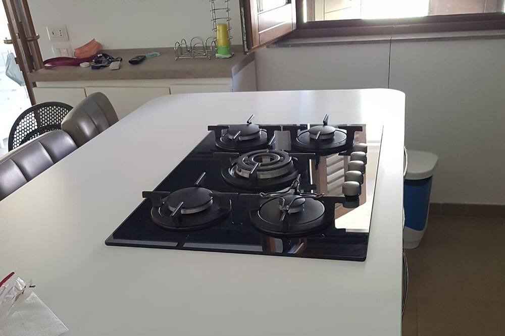 Photo of Kitchen in Campofelice di Roccella