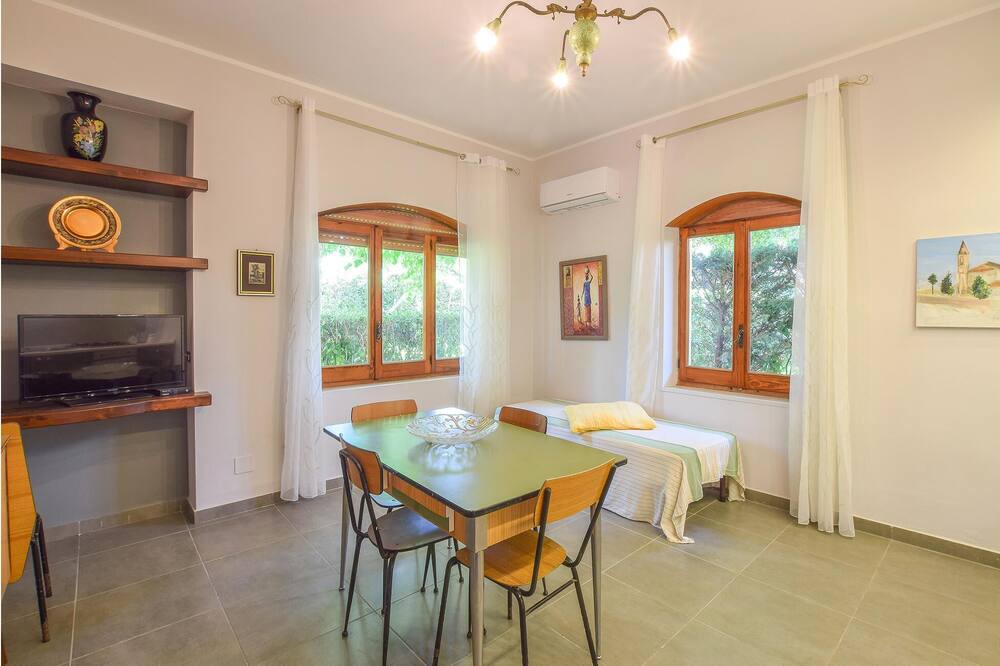 Photo of Bedroom in Guardavalle Marina