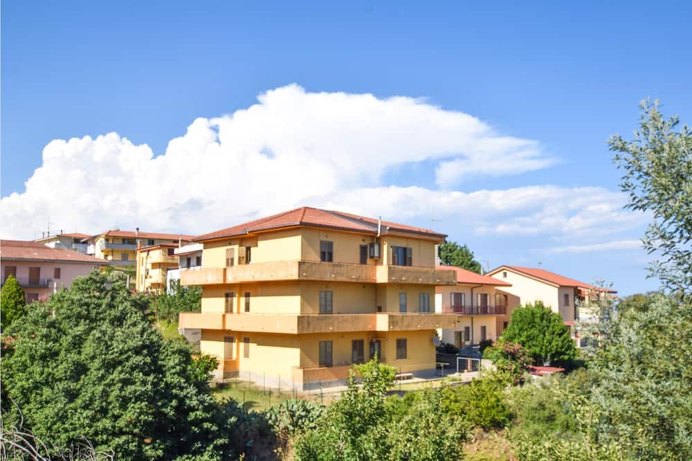 Photo of Outdoor in Montauro