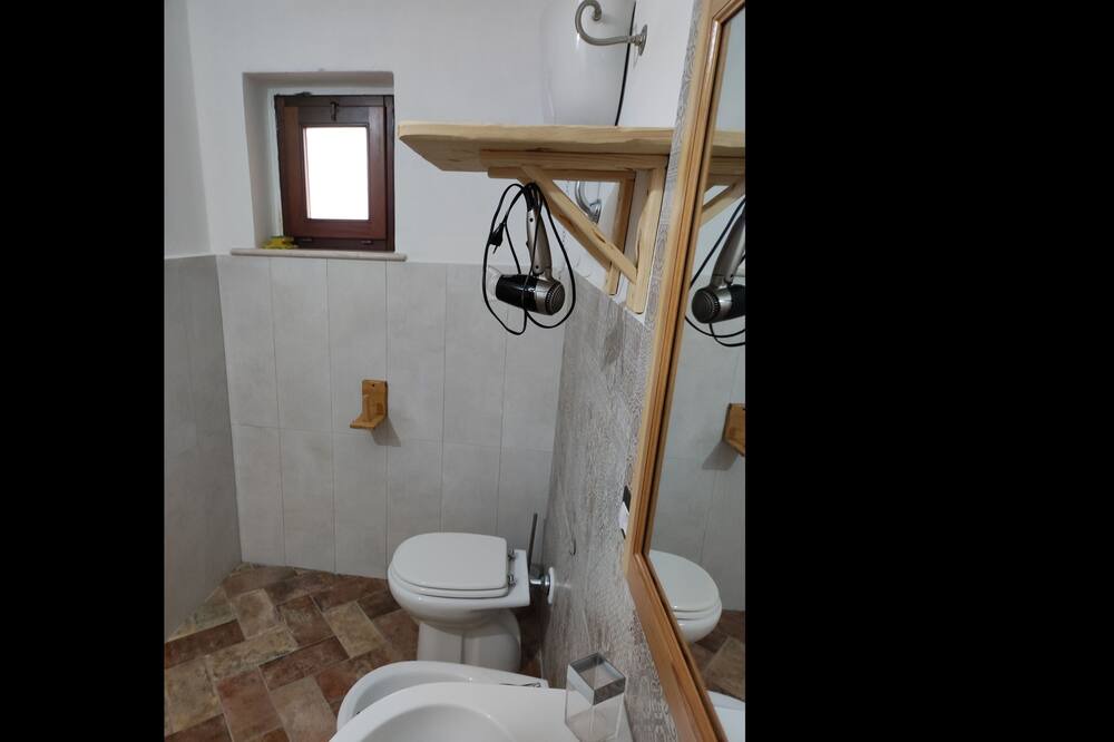 Photo of Bathroom in Strongoli
