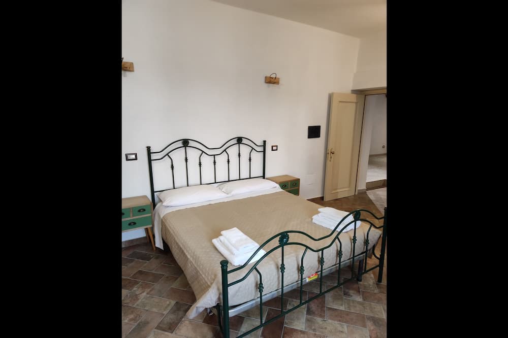 Photo of Bedroom in Strongoli