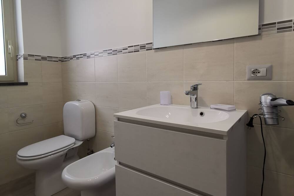Photo of Bathroom in Archi