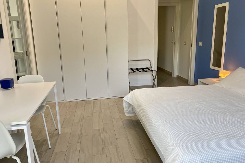 Photo of Bedroom in Archi