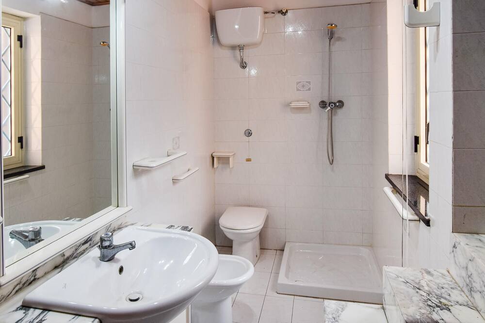 Photo of Bathroom in Gioia Tauro