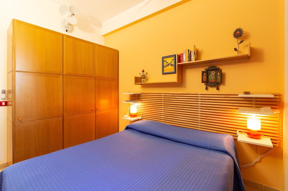 Photo of Bedroom in Castelluzzo