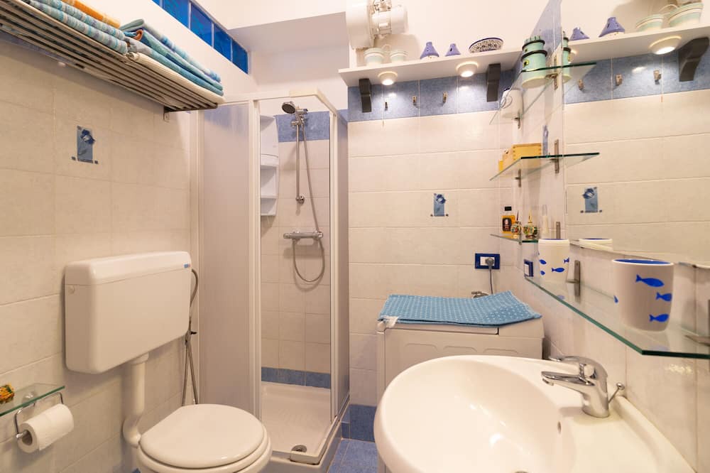 Photo of Bathroom in Castelluzzo