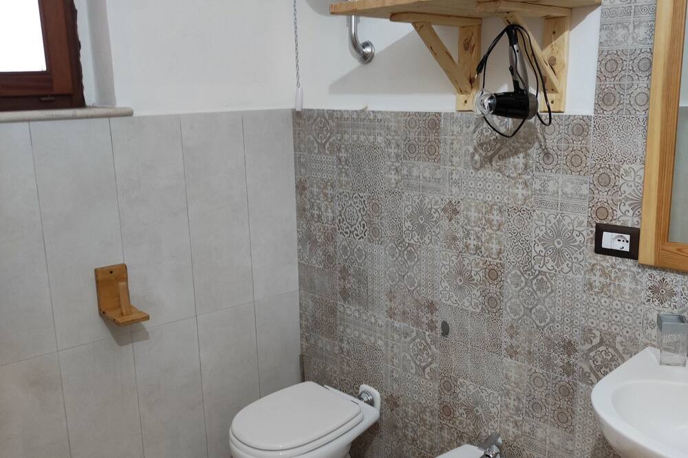 Photo of Bathroom in Strongoli