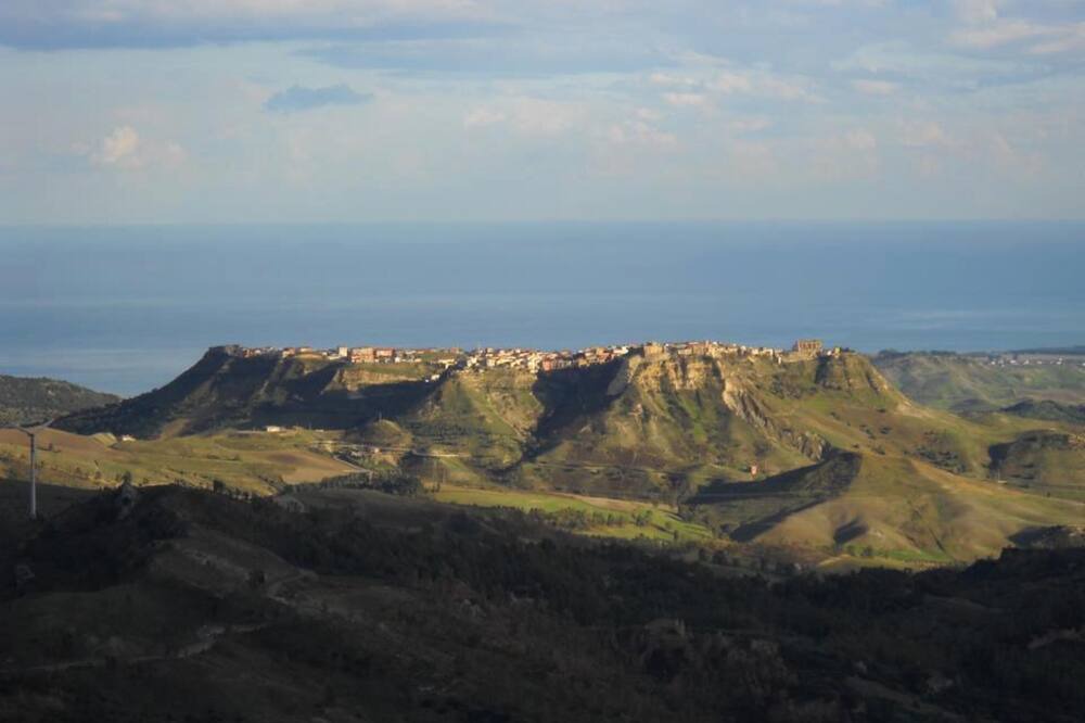 Photo of Outdoor in Strongoli
