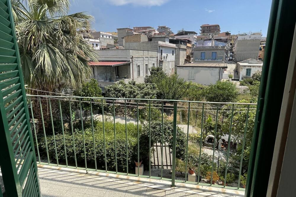 Photo of Patio Balcony in Bova Marina