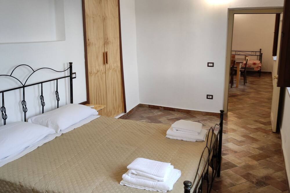 Photo of Bedroom in Strongoli