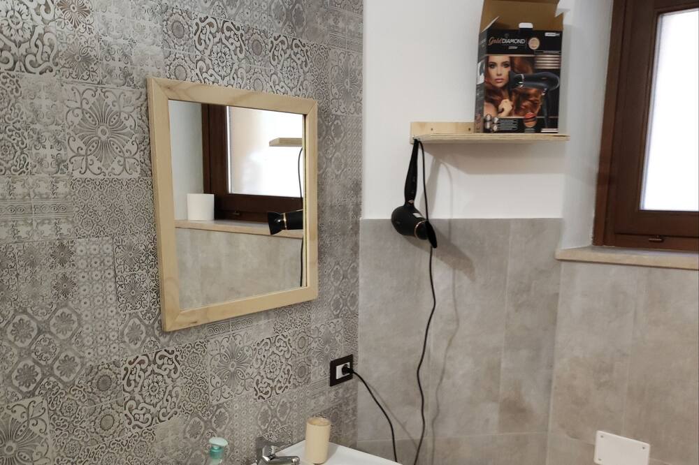 Photo of Bathroom in Strongoli
