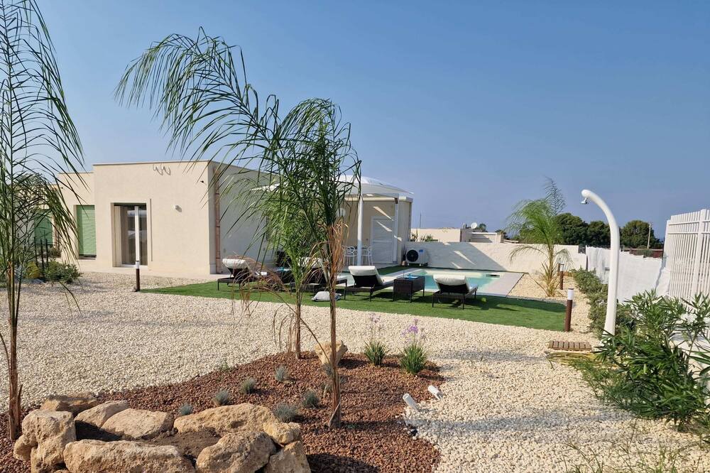 Photo of Outdoor in Brucoli
