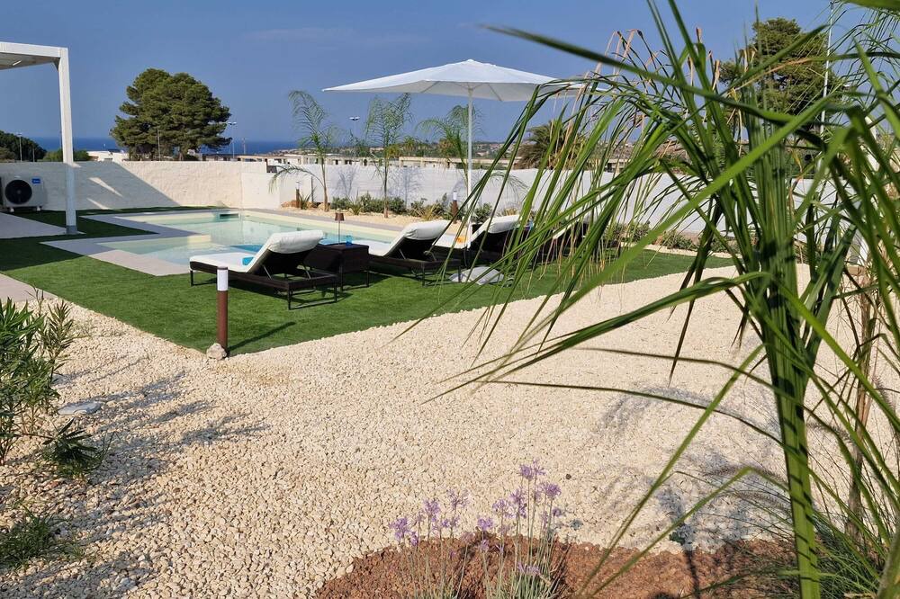 Photo of Outdoor in Brucoli