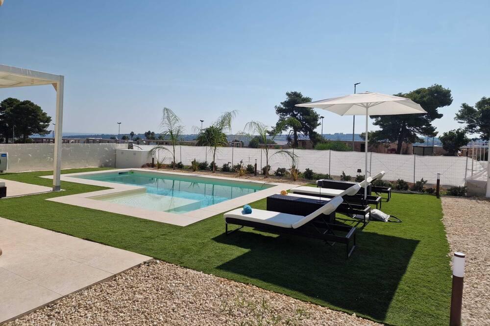 Photo of Outdoor in Brucoli