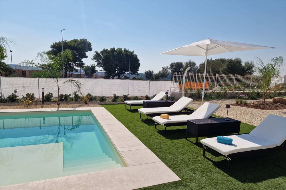 Photo of Outdoor in Brucoli