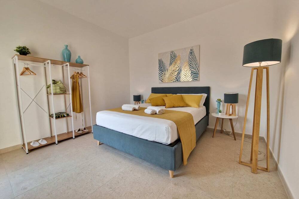 Photo of Bedroom in Brucoli