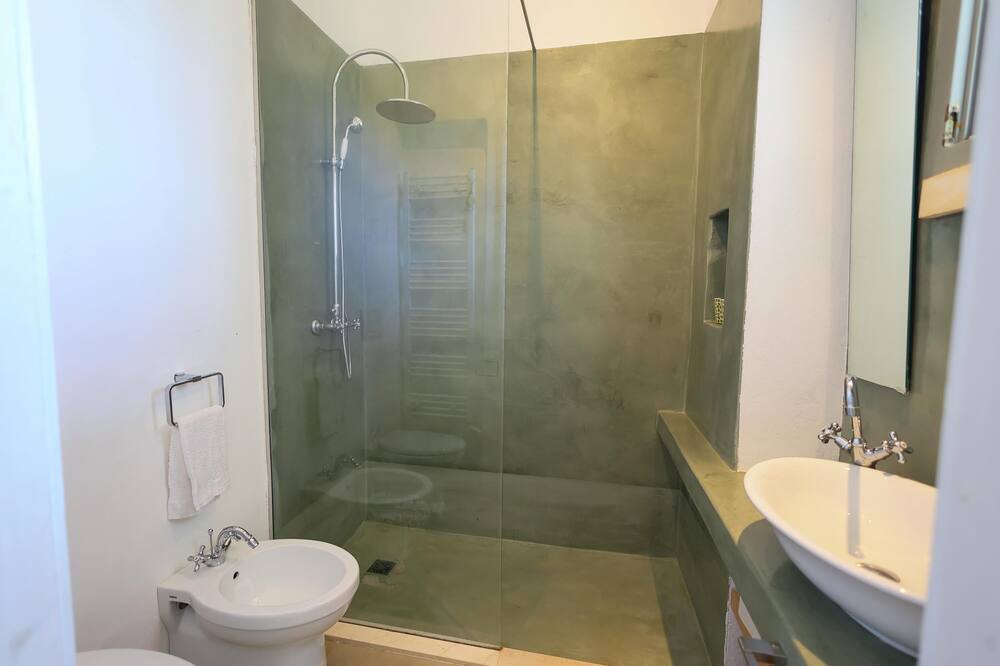 Photo of Bathroom in Salve
