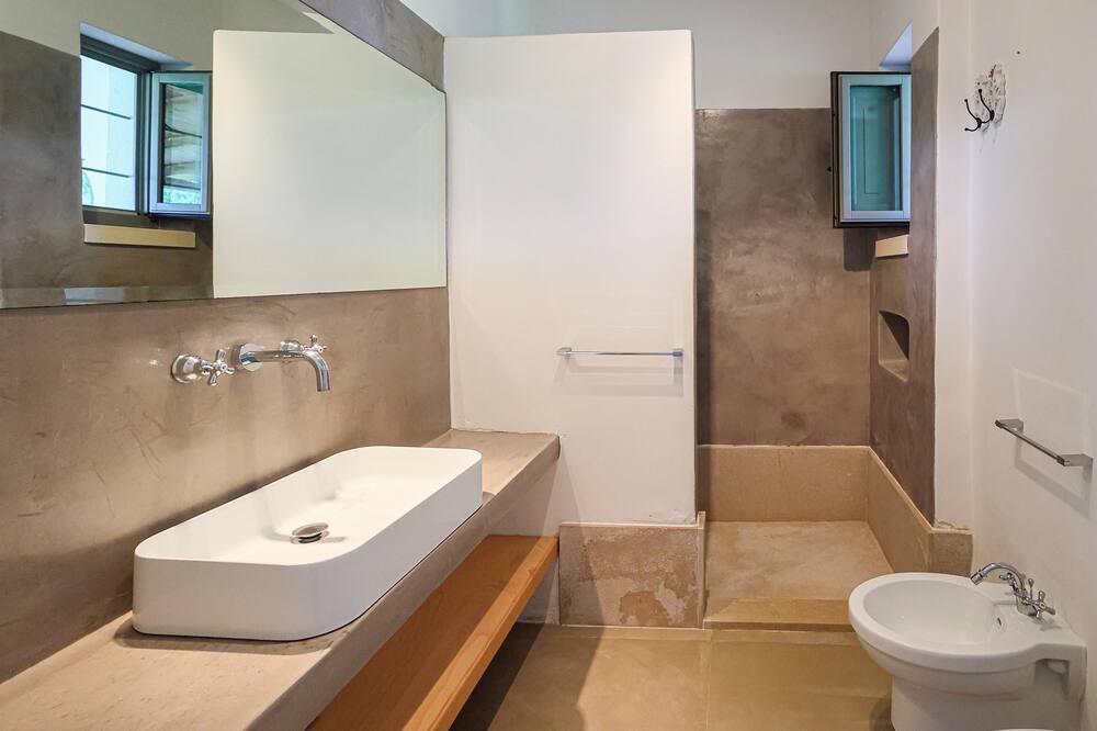 Photo of Bathroom in Salve