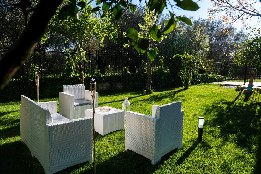 Photo of Outdoor in Jonadi