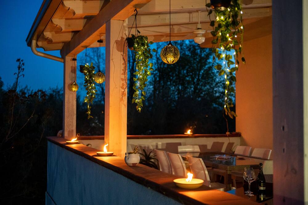 Photo of Patio Balcony in Jonadi