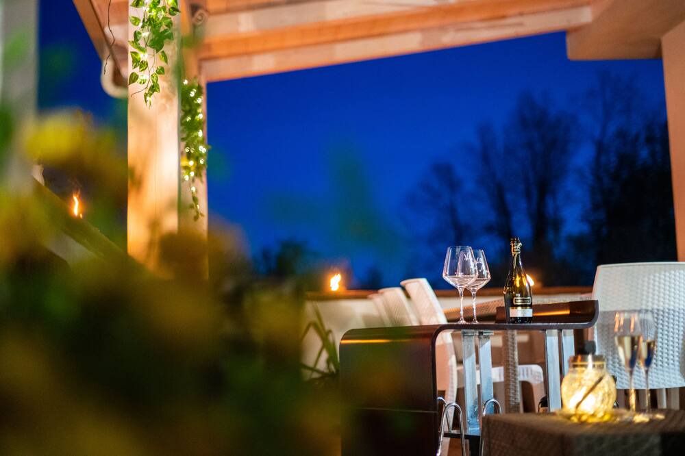 Photo of Patio Balcony in Jonadi