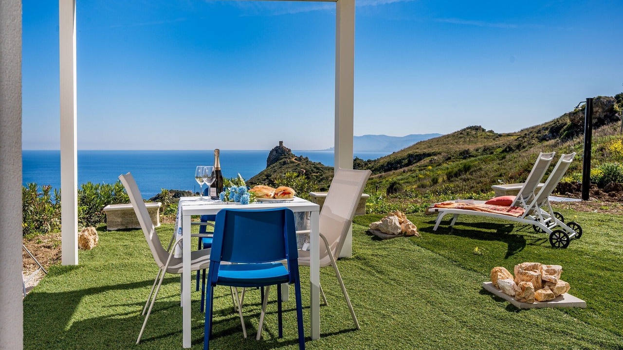 Photo of Patio Balcony in Scopello