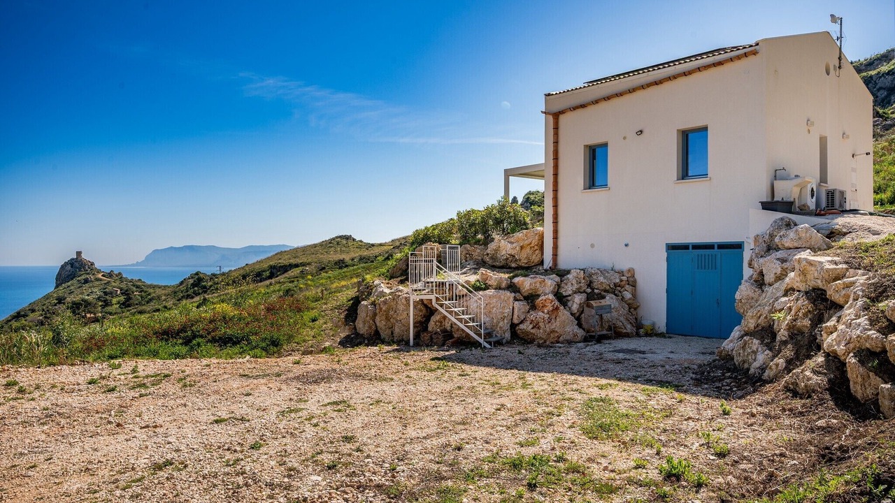 Photo of Patio Balcony in Scopello