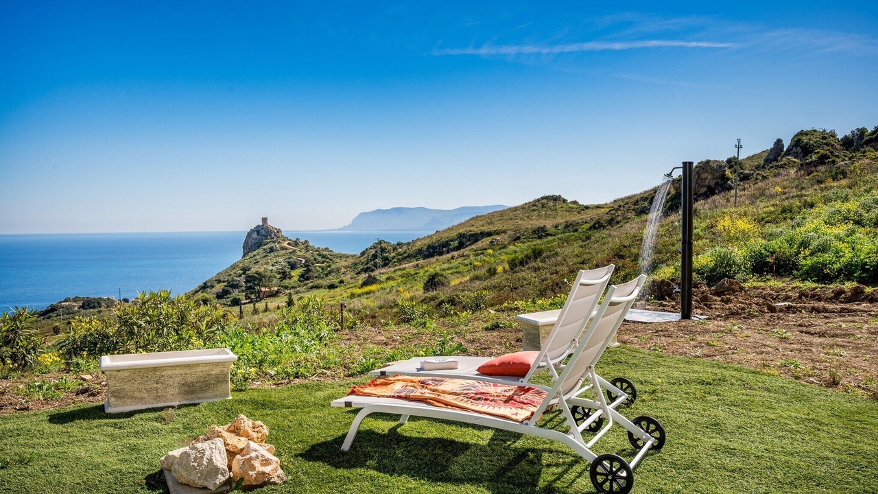 Photo of Patio Balcony in Scopello