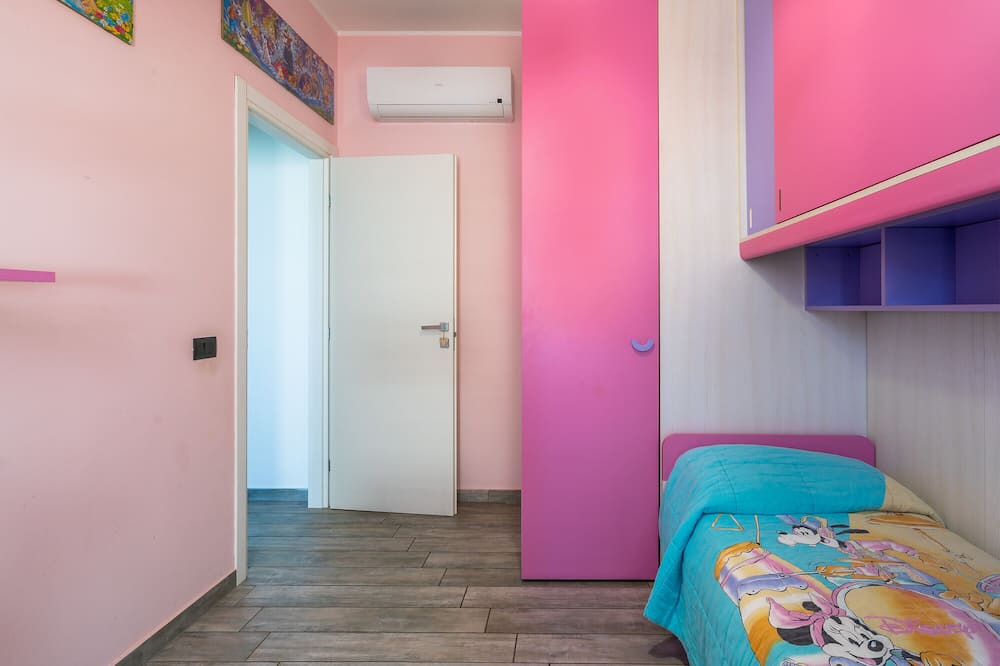 Photo of Bedroom in Tiche