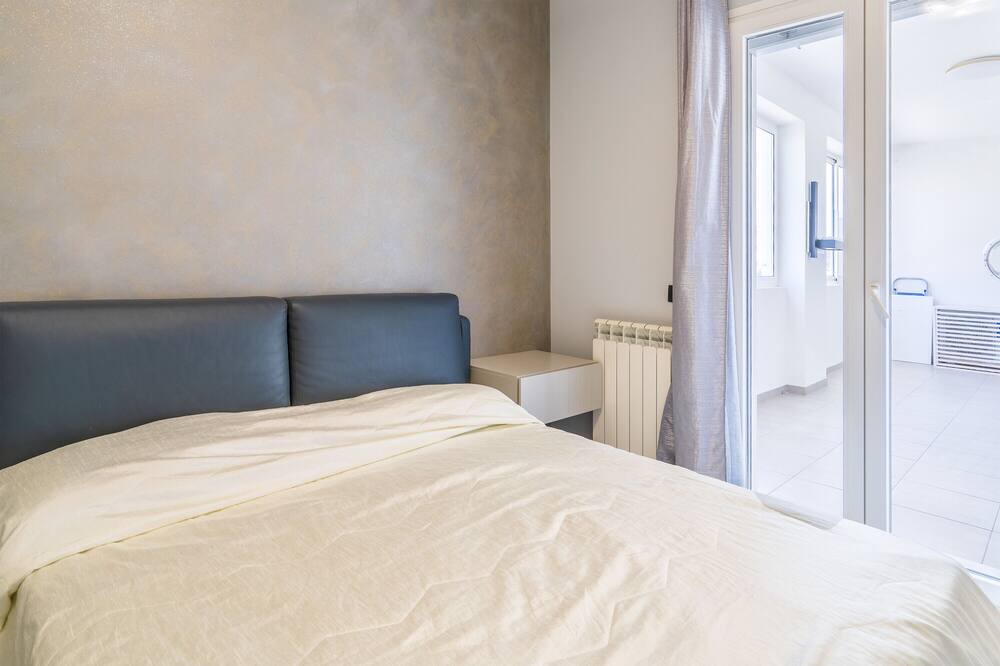 Photo of Bedroom in Tiche