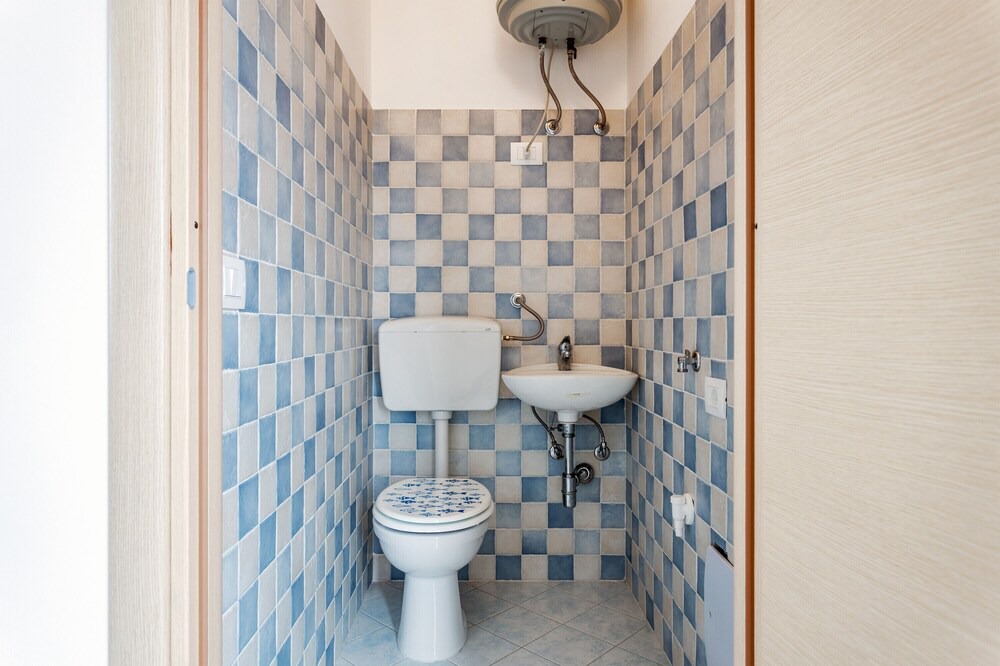 Photo of Bathroom in Aspra