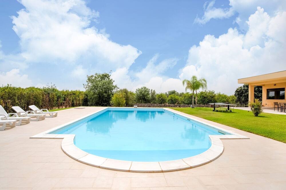 Photo of Outdoor in Solarino