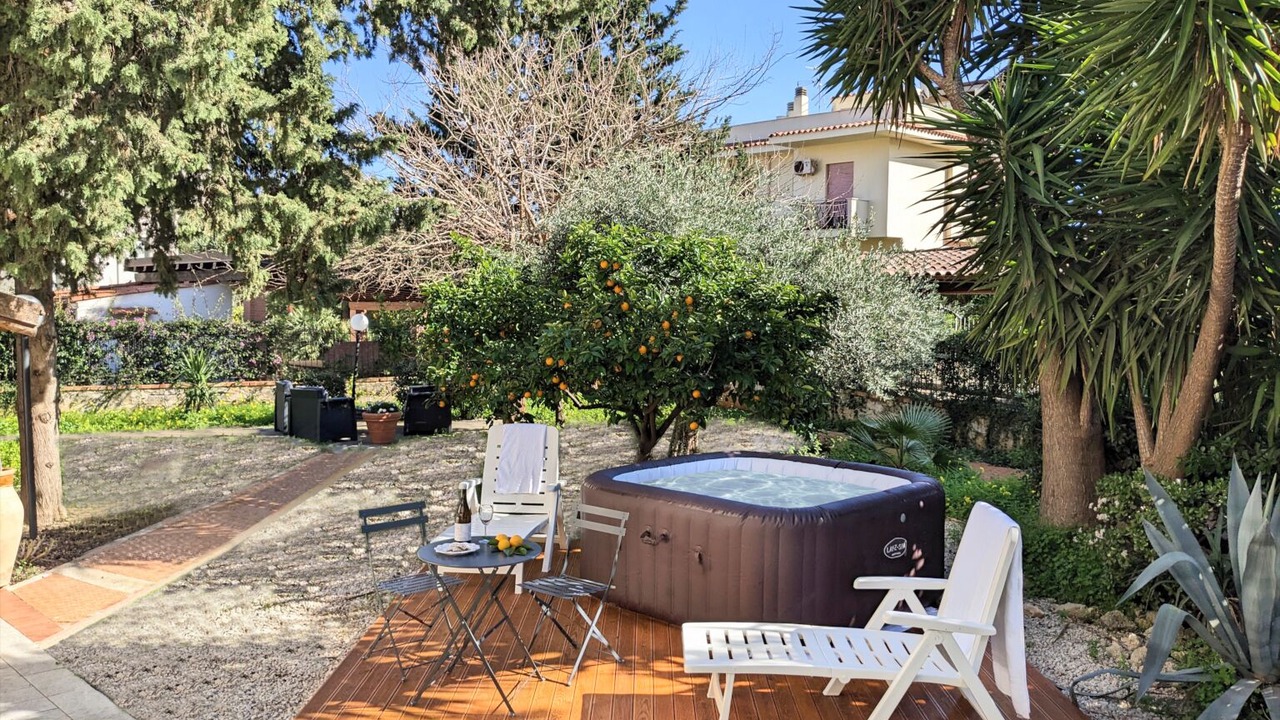 Photo of Outdoor in Carini