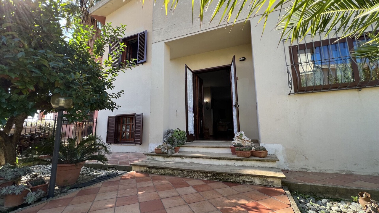 Photo of Patio Balcony in Fuscaldo