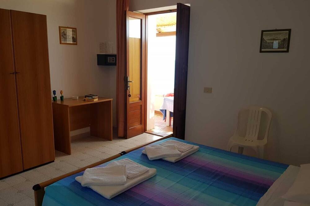 Photo of Bedroom in Alicudi