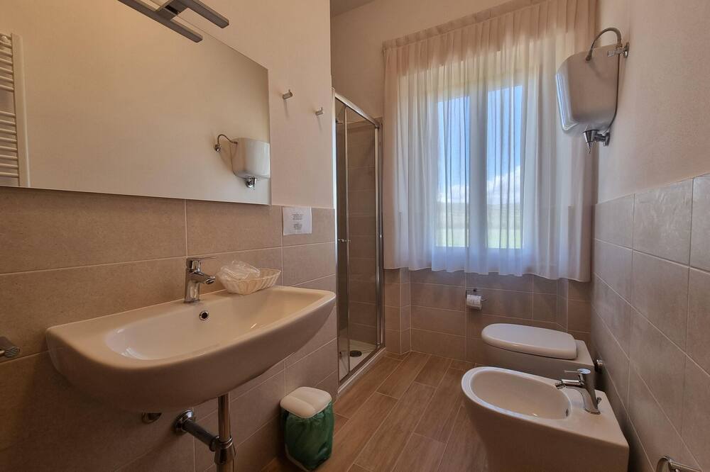 Photo of Bathroom in Papasidero