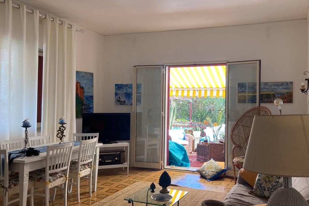 Photo of Livingroom in Carini