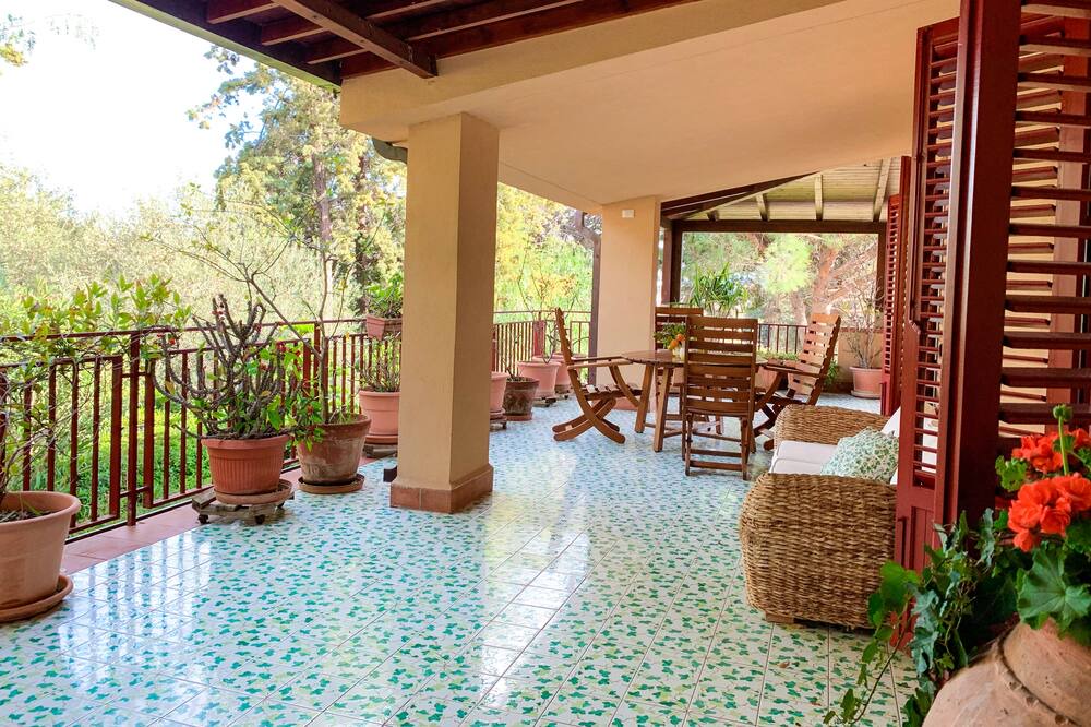 Photo of Patio Balcony in Partanna