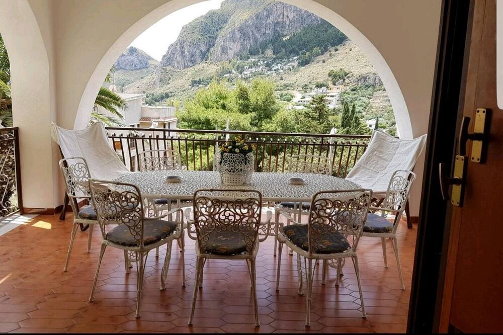Photo of Patio Balcony in Capo Zafferano