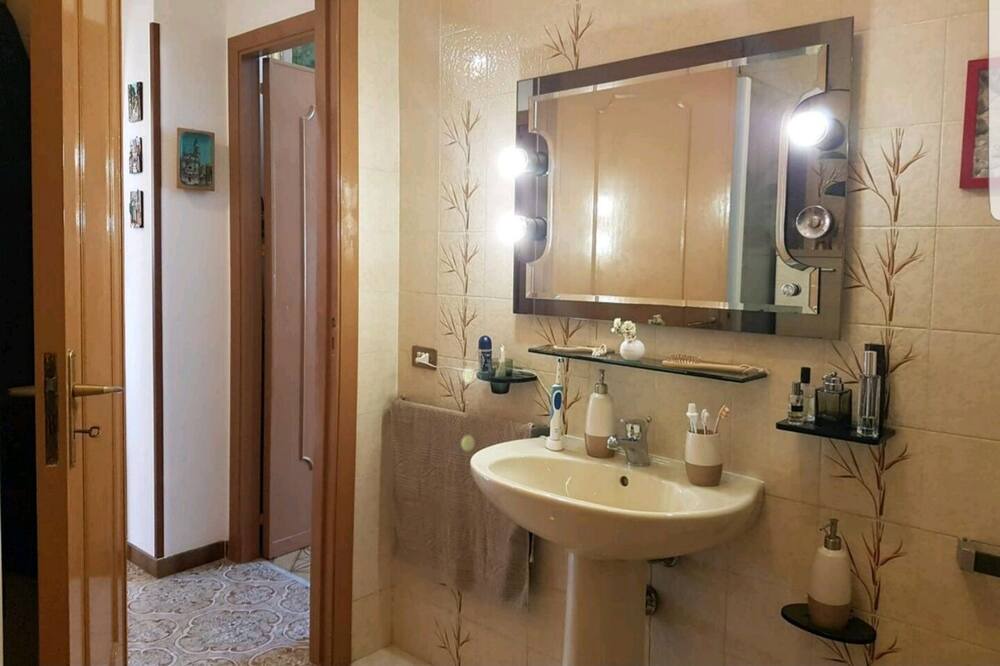 Photo of Bathroom in Capo Zafferano