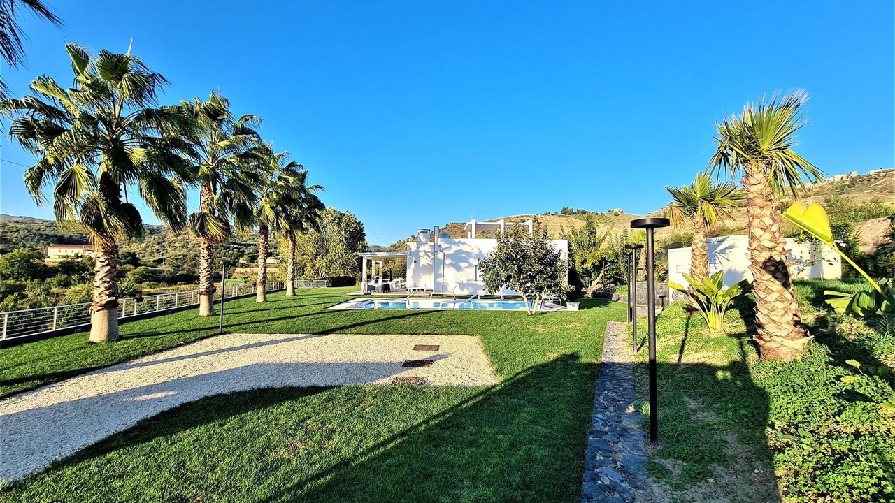 Photo of Outdoor in Leonforte