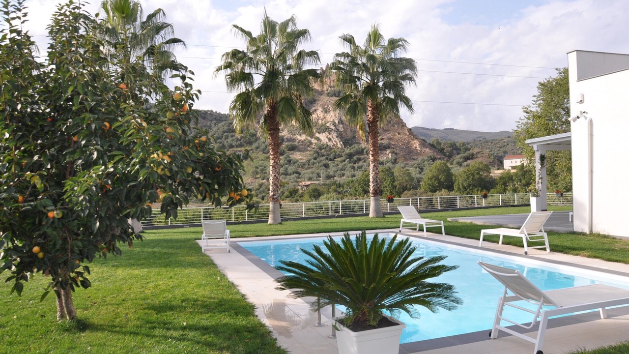 Photo of Outdoor in Leonforte