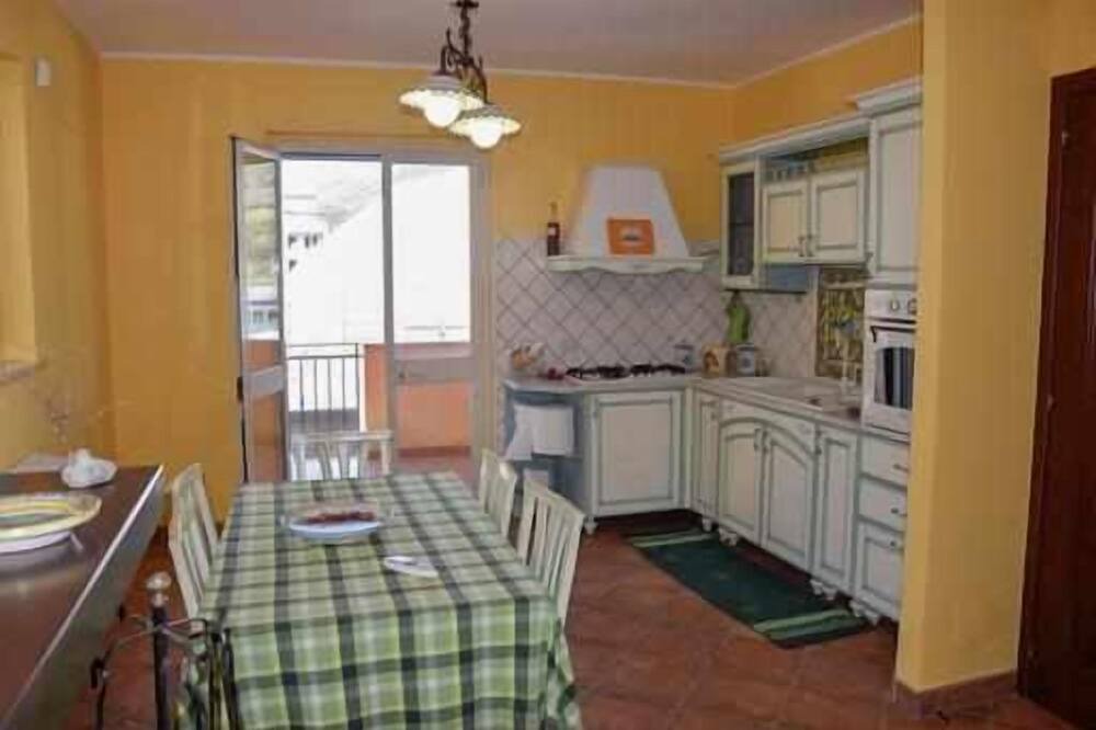 Photo of Kitchen in Nizza di Sicilia