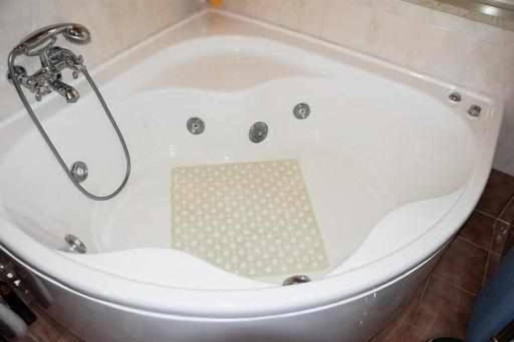 Photo of Bathroom in Nizza di Sicilia