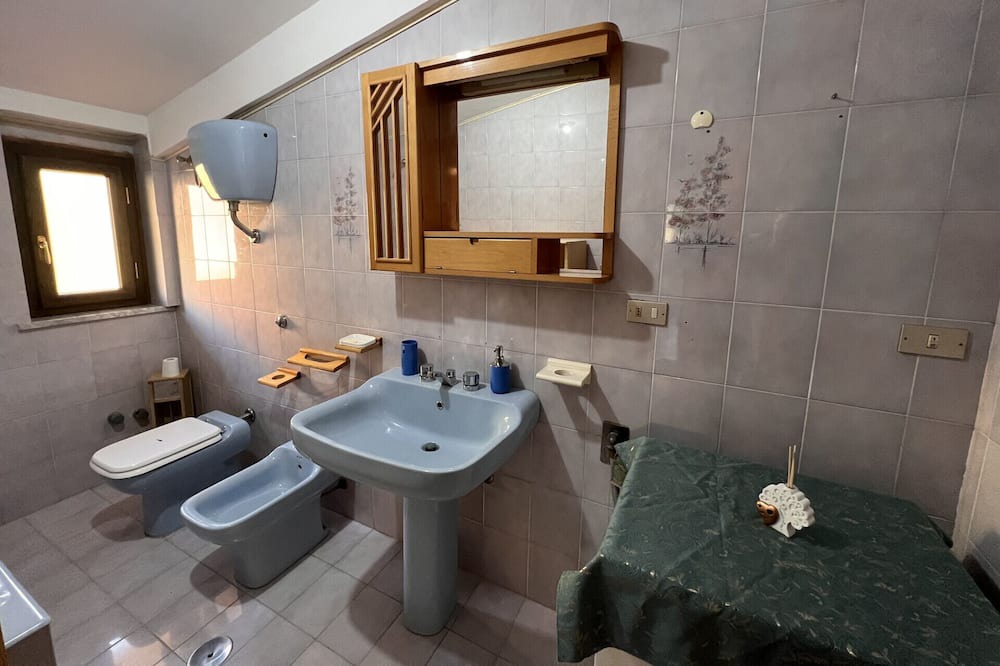 Photo of Bathroom in Paola