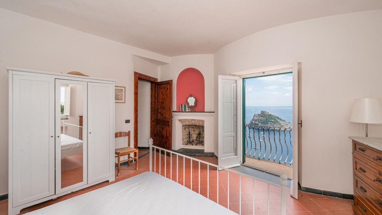 Photo of Others in Ischia