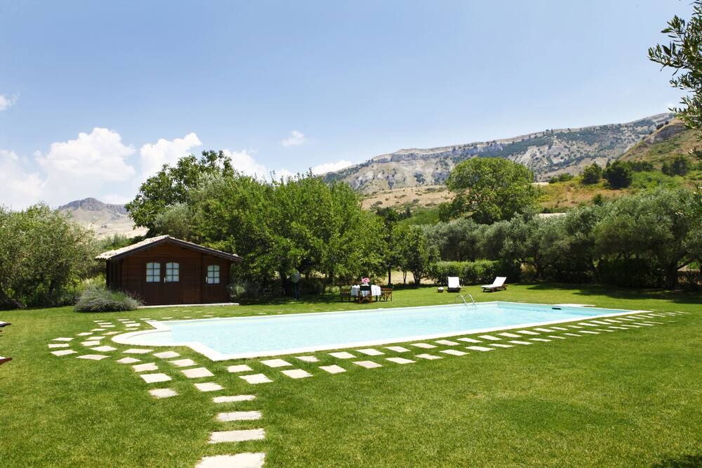 Photo of Outdoor in Corleone